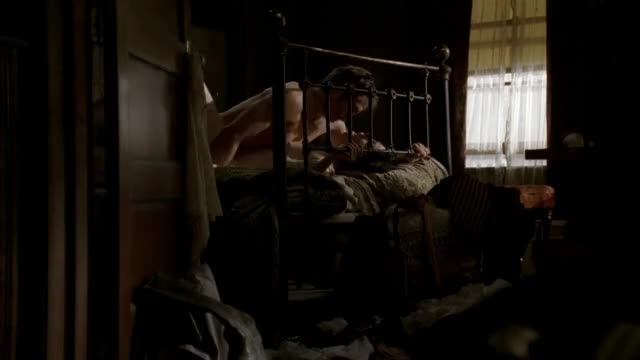 Molly Parker - Deadwood S02E01