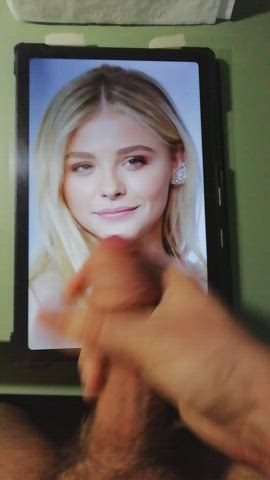 Chloe Grace Moretz cum tribute (taking suggestions once again, read my profile thread