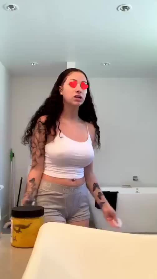 bhadbhabie~1566320756~17866843024458680~1