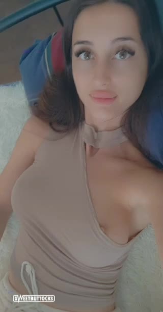 Nude selfie
