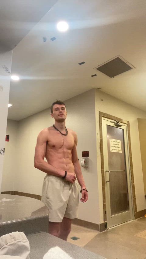 abs gym muscles onlyfans tease teasing flexing exposed-in-public gay-muscle onlyfans-creators