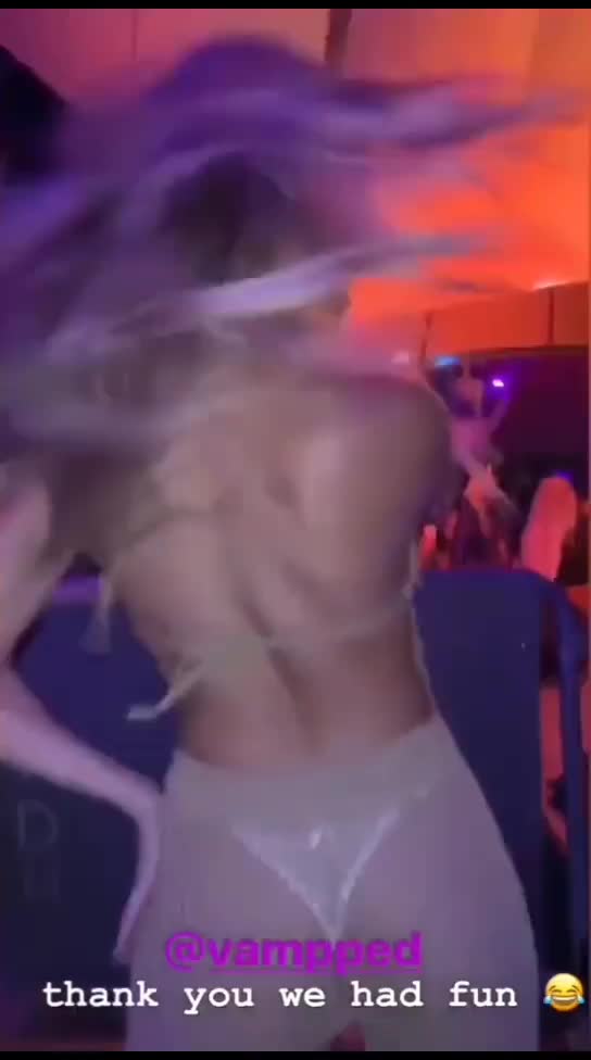 Alexa Collins dancing