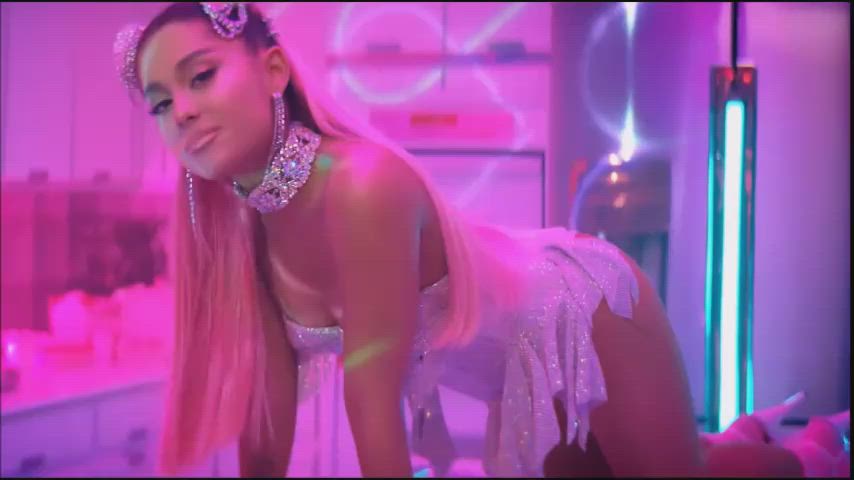 ariana grande ass sex gif