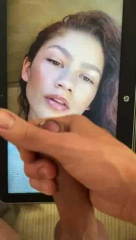 Zendaya cum tribute 💦