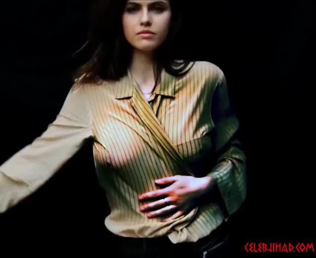 Alexandra Daddario CelebJihad.com