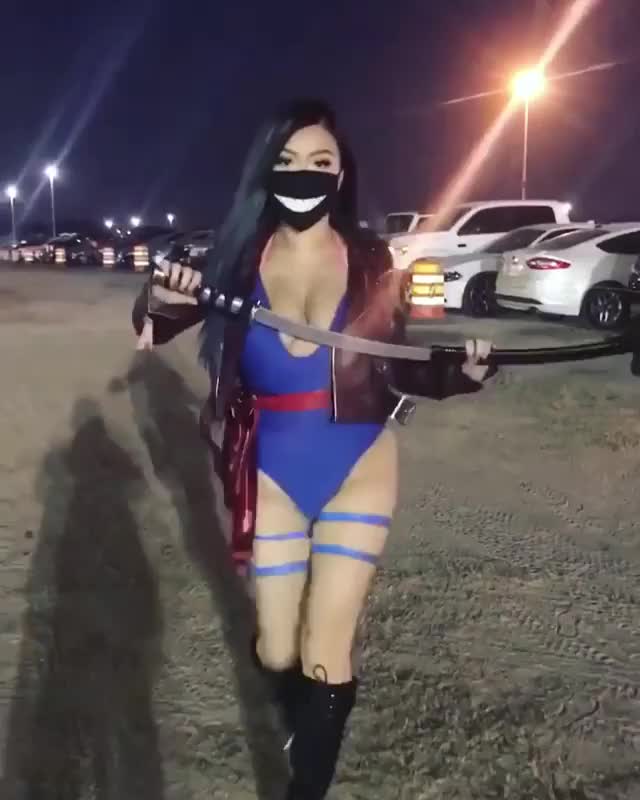 Vicki Li Halloween