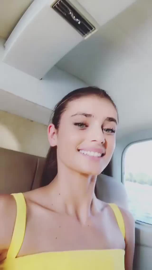 taylor hill 22 11 2017 5 23 55 522