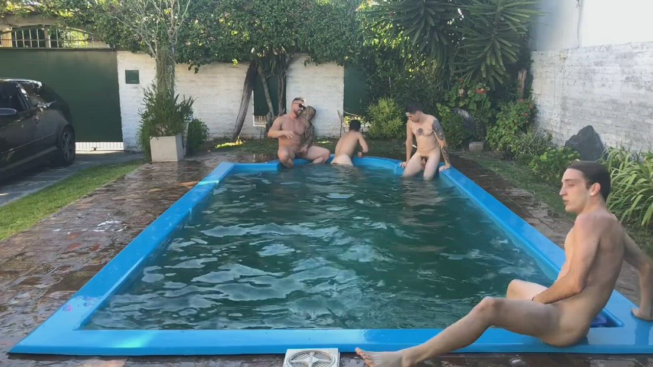 refreshing ourselves in the pool 🍆🍑🙈