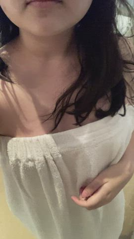 Don’t tell my esthetician [F]