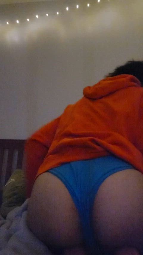 [21] give me a wedgie, spank me, abuse me, make me your whore