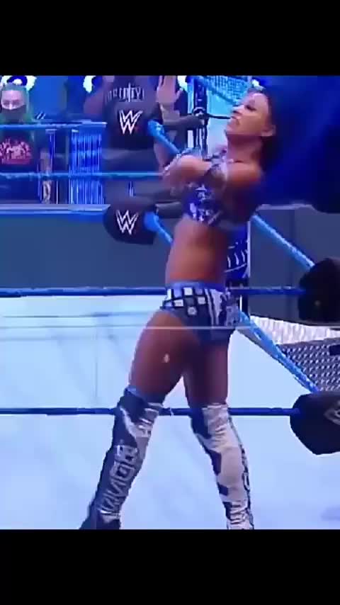 Sasha Banks Ass