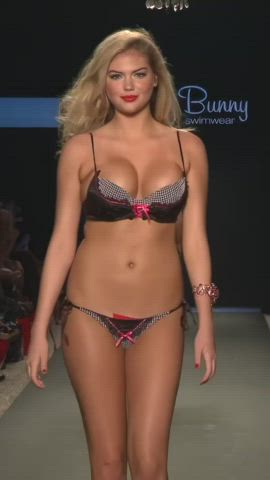 boobs hd kate upton gif