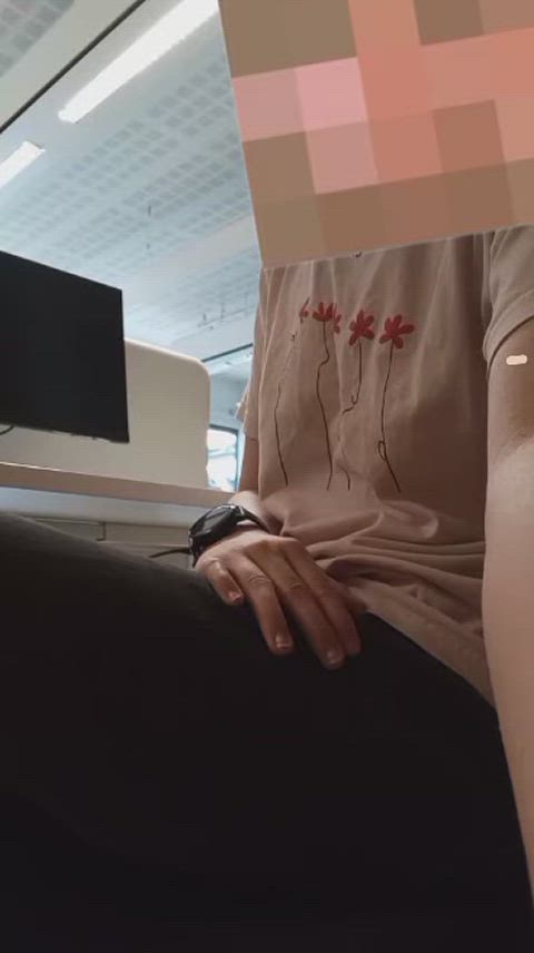 Flashing at the office 🤭😝