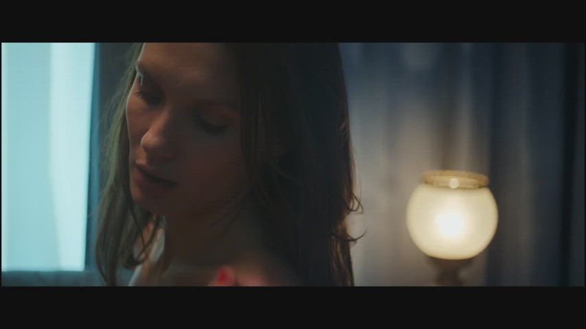  Ana Girardot - La Maison (2022)