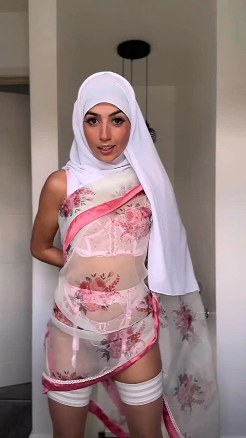 The naughtiest hijabi you’ll cum across 😈 ($5 SALE)