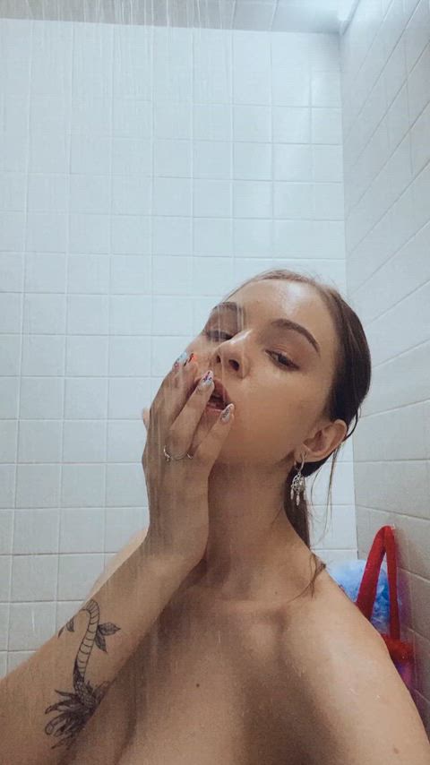 18 years old onlyfans teen gif