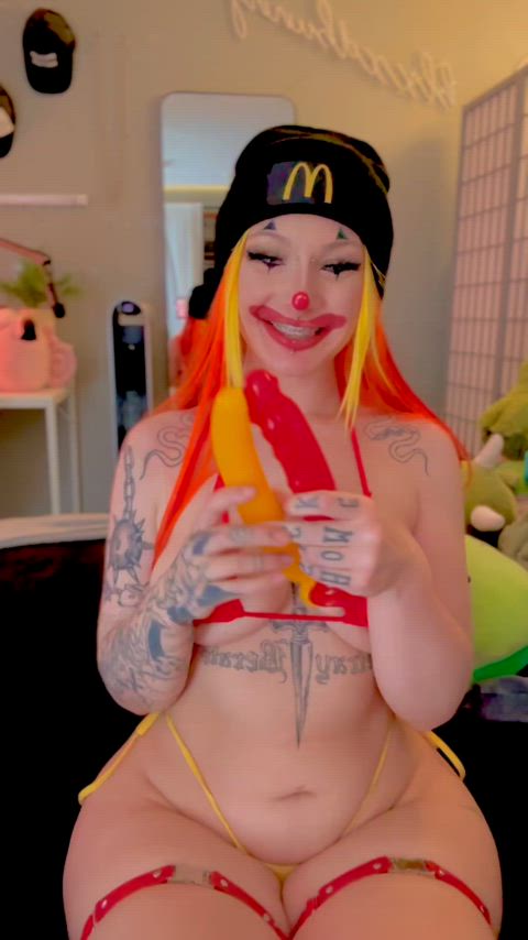 clown girl double deepthroat 🍟