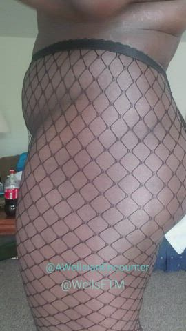 my booty in fishnets