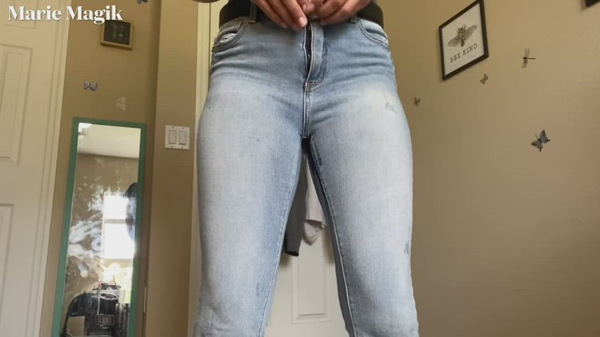 Ebony Jeans Pee Peeing Piss Pissing gif