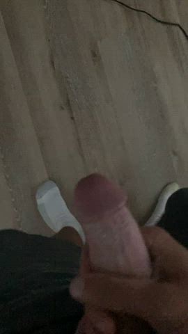 Masturbating till i cum hope y’all like it 😏 if so let me know