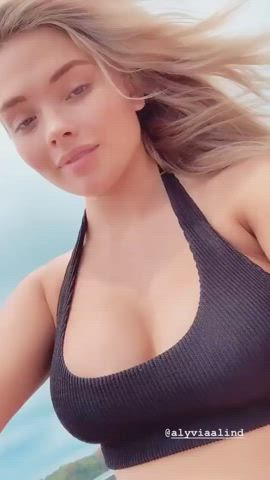 Celebrity Babe Cleavage Natural Tits gif