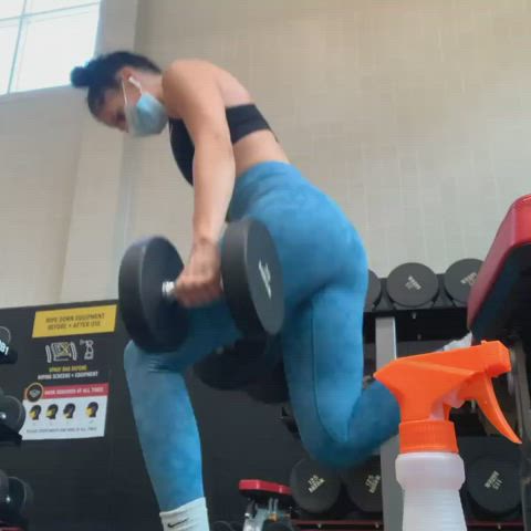 amateur big ass blue eyes brunette college fitness gym natural tits pawg thighs gif