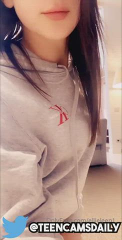 18 Years Old Amateur Ass Spread Bending Over OnlyFans Teen TikTok gif