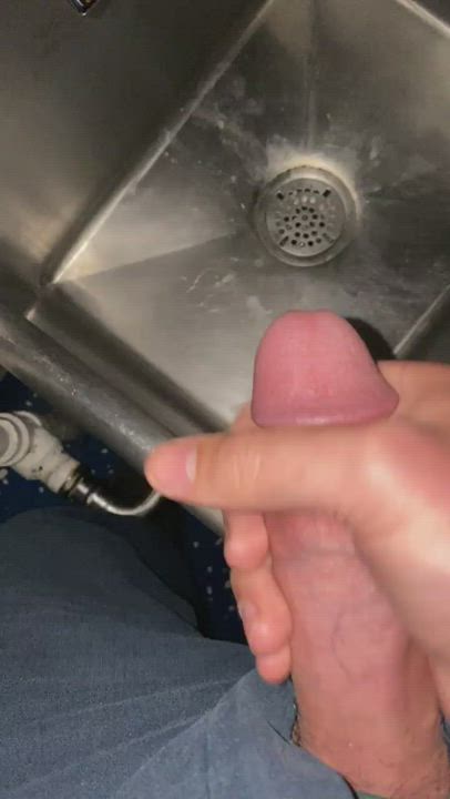 Do I cum enough to post here?