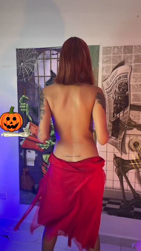 big ass colombian cute dance dancer hips latina petite redhead solo gif