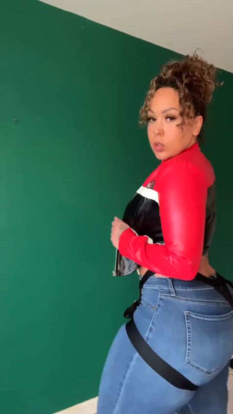 ass babe big ass booty ebony jeans thick badonkadonk thick-booty gif