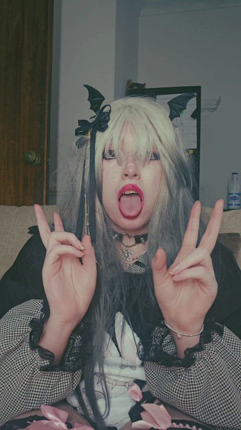 Autistic Ahegao goth GF