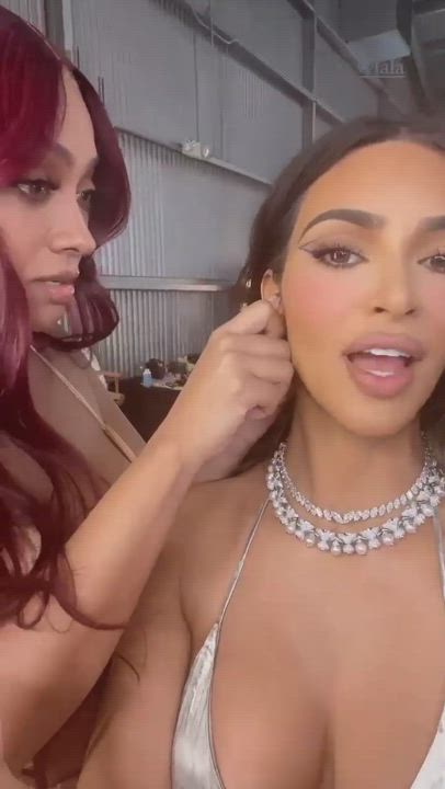 Big Tits Bikini Kim Kardashian gif