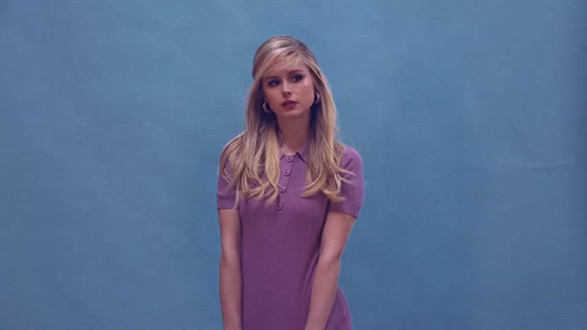 actress blonde photoshoot gif