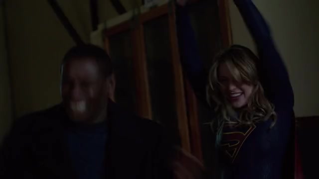 Exclusive 'Supergirl' season 4 gag reel