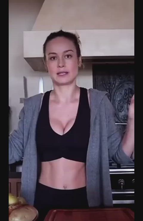 belly button brie larson belly gif