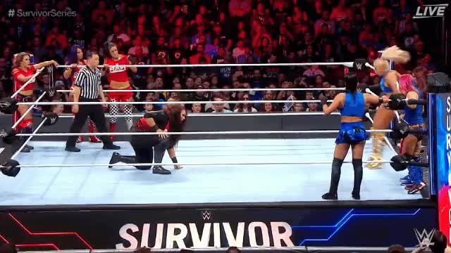 Mandy Rose... The ROSE TRIGGER! Knee to Face.#SurvivorSeries https t.co XSCKtDKGXI