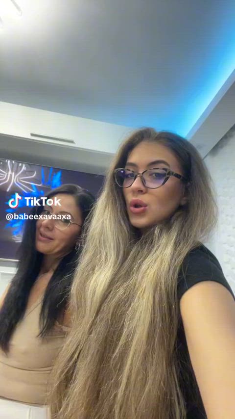 IAmAvaSmith - More tiktok flash vids on my TT likes (juanmomo45)