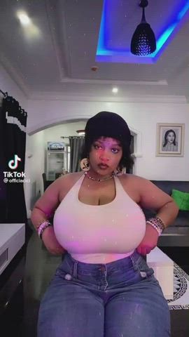 Busty Cleavage Huge Tits gif