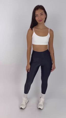 model sexy sports bra gif