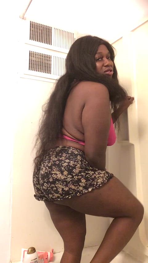 black ebony jiggling latina pee peeing piss pissing trans wetting gif