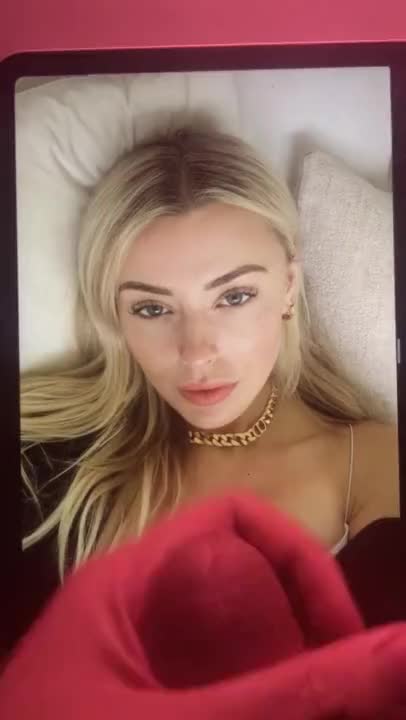 Corinna Kopf cum tribute