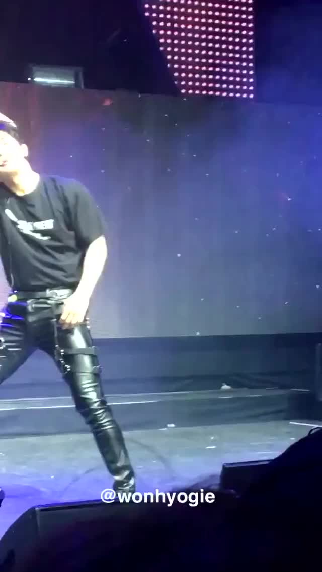 wonho pics - wonho's sexy dance!! #MonstaXinLondon