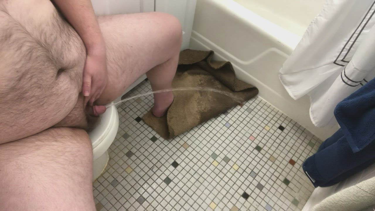 Chubby Gay Piss gif