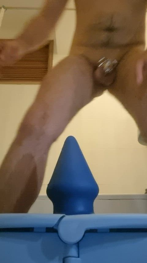 Giving you a closeup of my asshole while fucking this massive buttplug