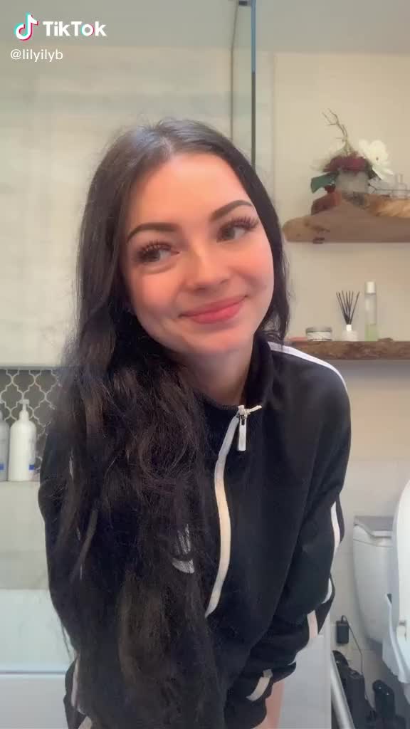 Cute Teen TikTok gif