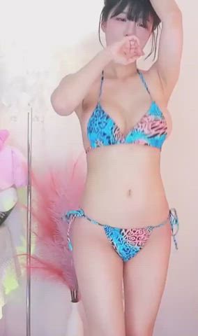 bikini jiggling korean gif