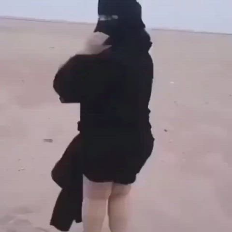 amateur arab high heels hijab homemade legs gif