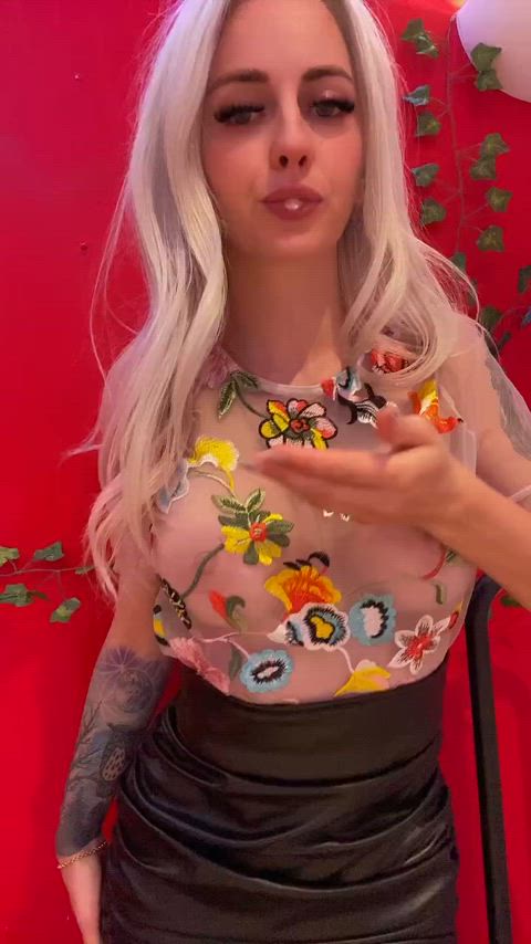 LaraBabyThree on IG - More tiktok flash vids on my TT likes