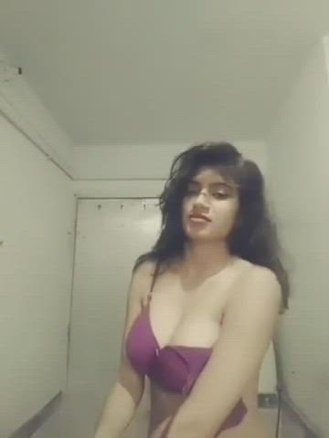 Sexy desi 😍girl show nudity full video