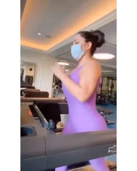Elissar at the GYM